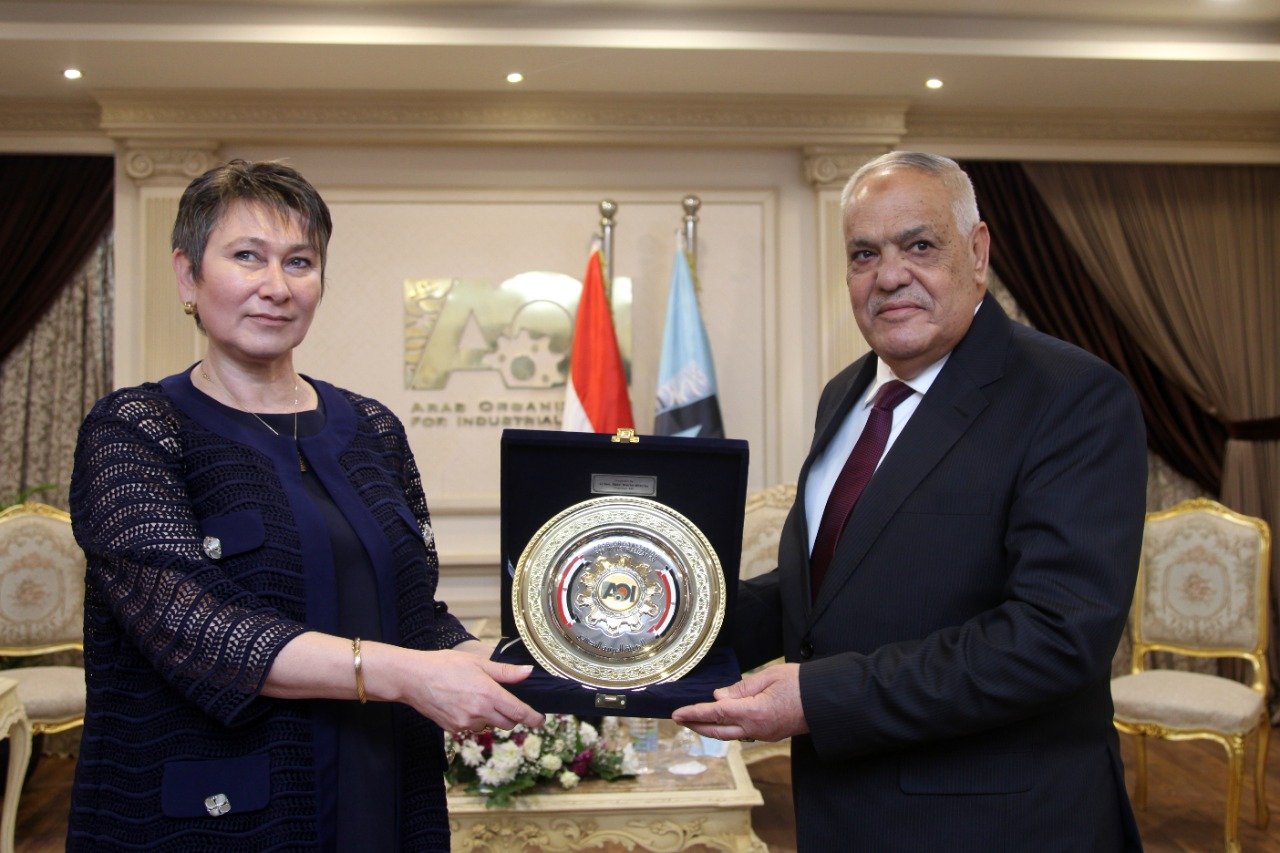 رئيس الهيئة العربية للتصنيع و وزيرة الإقتصاد البلغارية