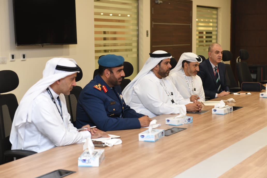 وزير الانتاج الحربي يشهد توقيع مذكرة تفاهم مع مجلس الإمارات للشركات الدفاعية  (1)