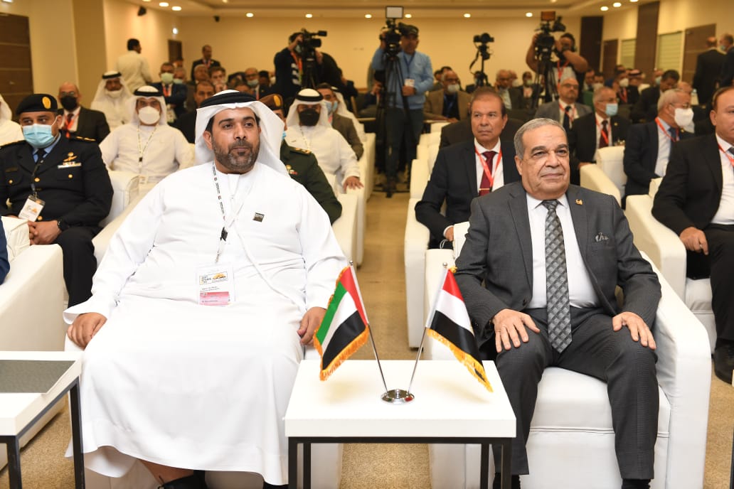 وزير الانتاج الحربي يشهد توقيع مذكرة تفاهم مع مجلس الإمارات للشركات الدفاعية  (3)