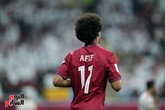 قطر والإمارات فى كأس العرب (43)