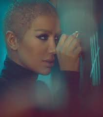 الفنانة مايا دياب