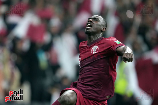 قطر والإمارات فى كأس العرب (44)