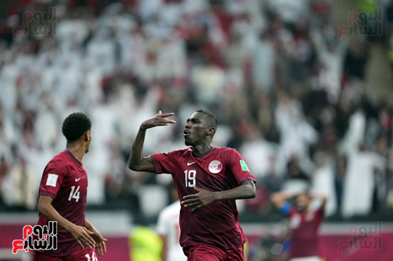 قطر والإمارات فى كأس العرب (13)