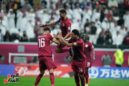 قطر والإمارات فى كأس العرب (35)