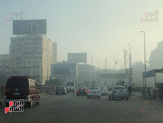 شبورة مائية تغطى صباح القاهرة وتحجب الرؤية  (7)