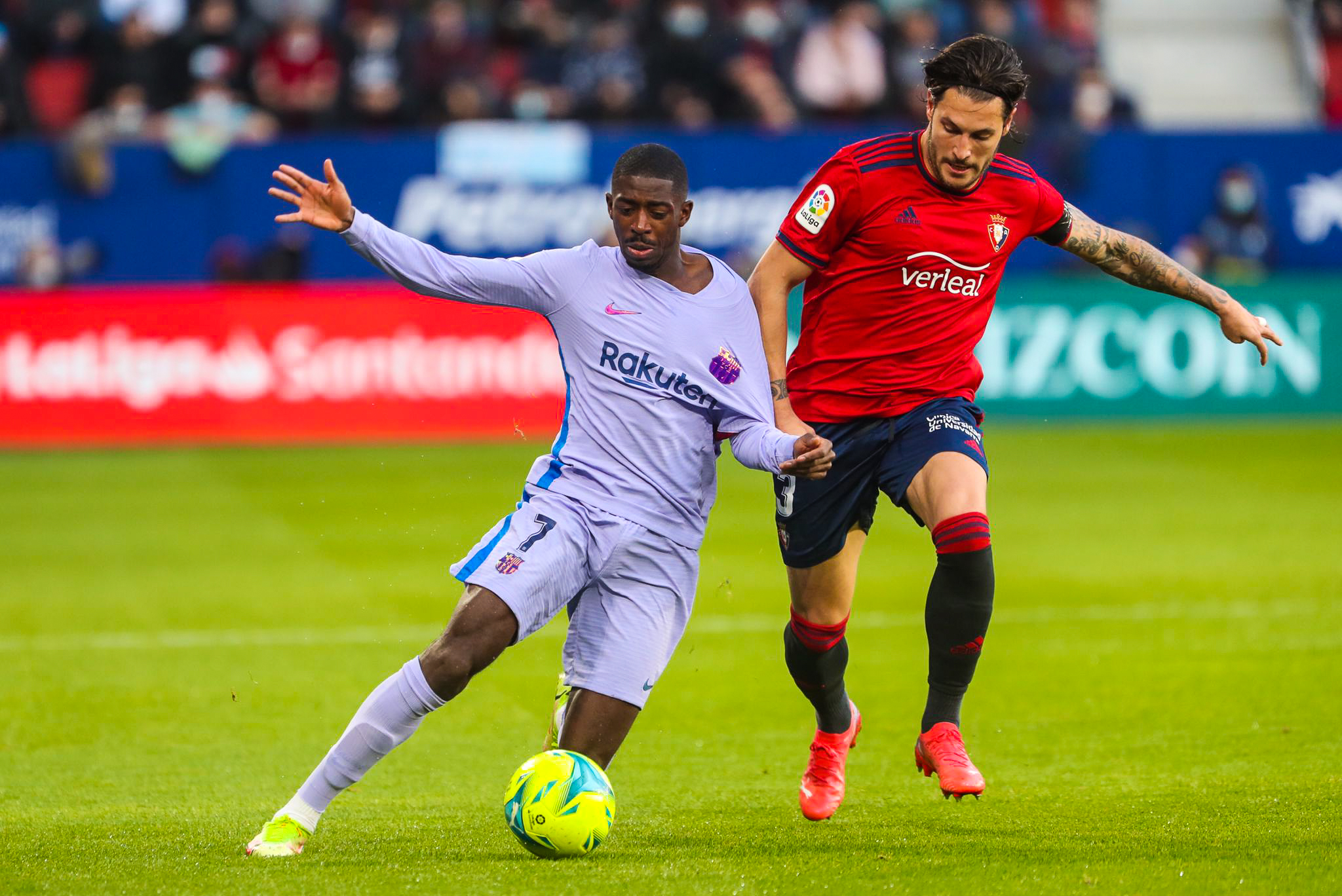 صراع قوى على الكرة