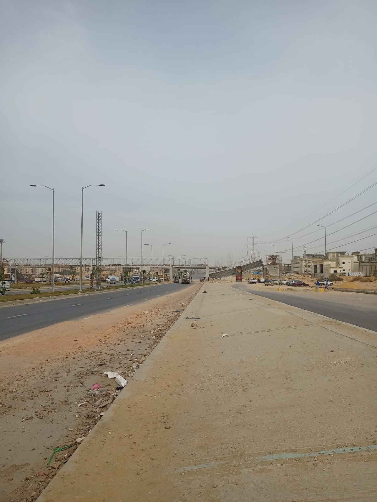 سقوط كوبرى مشاة (1)