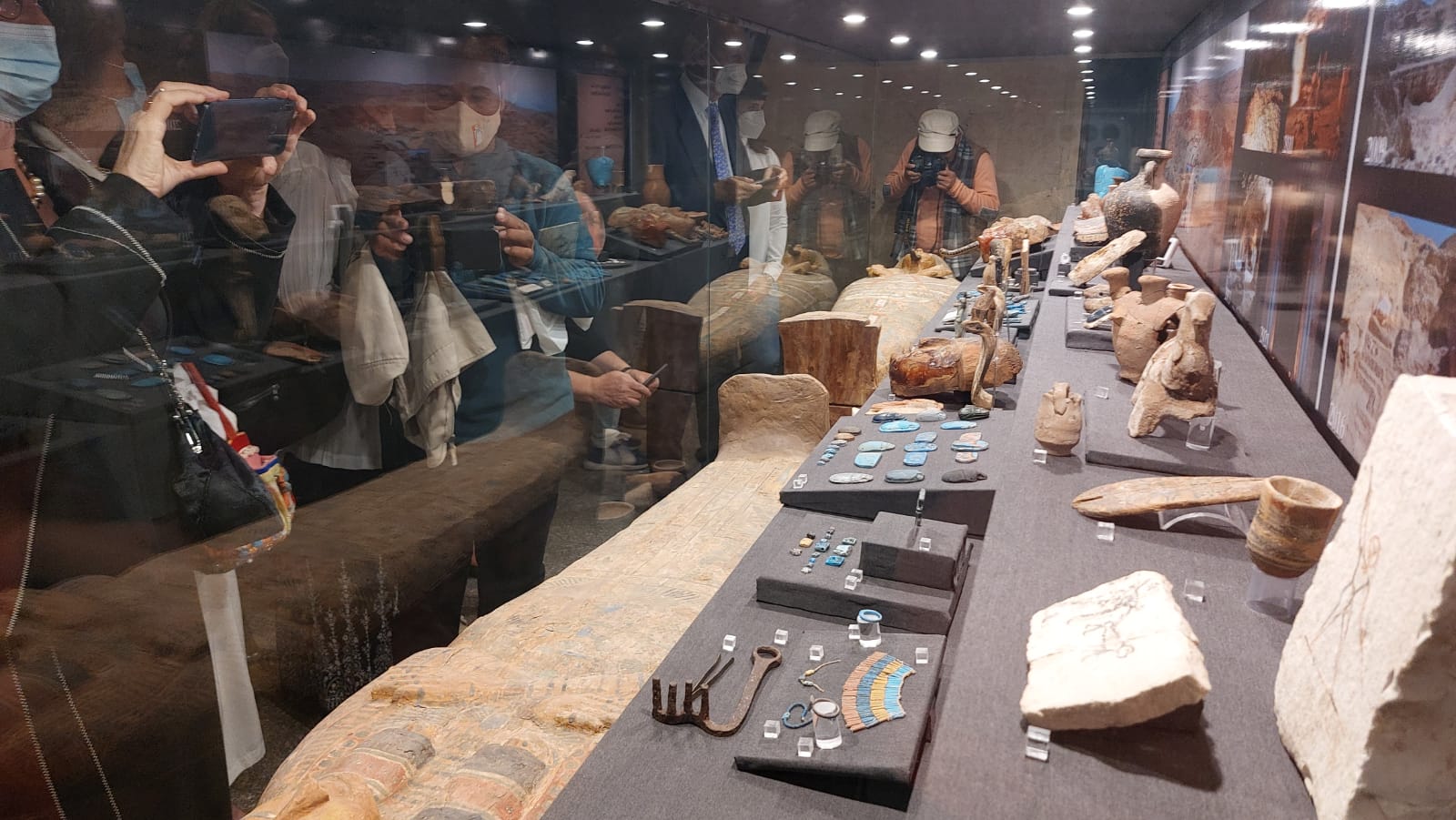 افتتاح معرض البعثة الاسبانية لتقديم 300 قطعة مكتشفة (8)