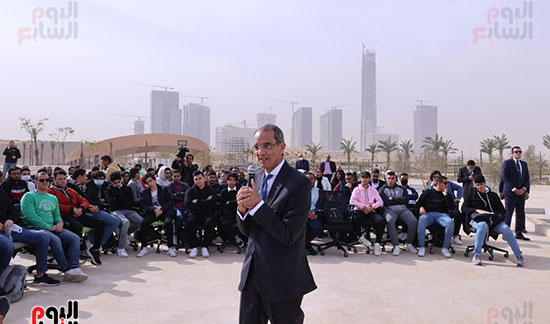 وزير الاتصالات يدعو طلاب جامعة مصر للمعلوماتية للمشاركة بمشروعات مصر الرقمية (3)