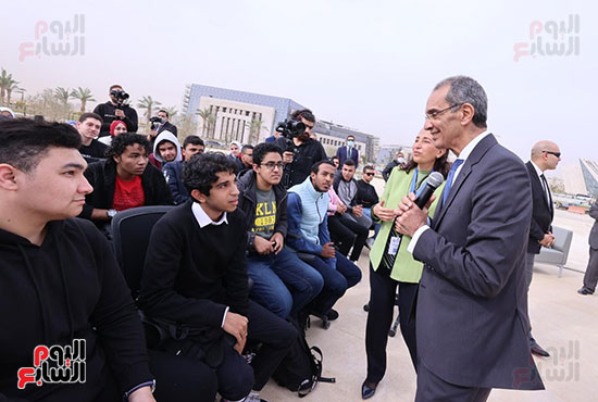 وزير الاتصالات يدعو طلاب جامعة مصر للمعلوماتية للمشاركة بمشروعات مصر الرقمية (4)
