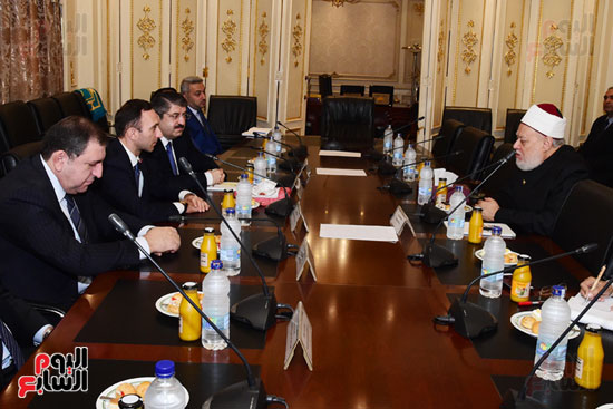 اللجنة الدينية بمجلس النواب تستقبل وفدا من دولة أذريبجان  (1)