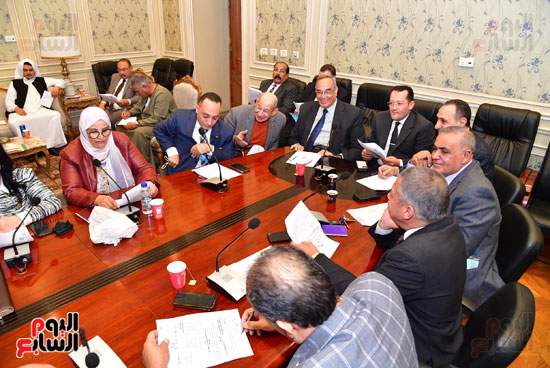 لجنة الدفاع  (6)