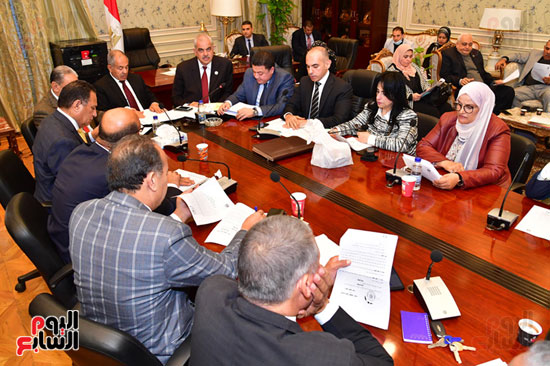 لجنة الدفاع  (5)