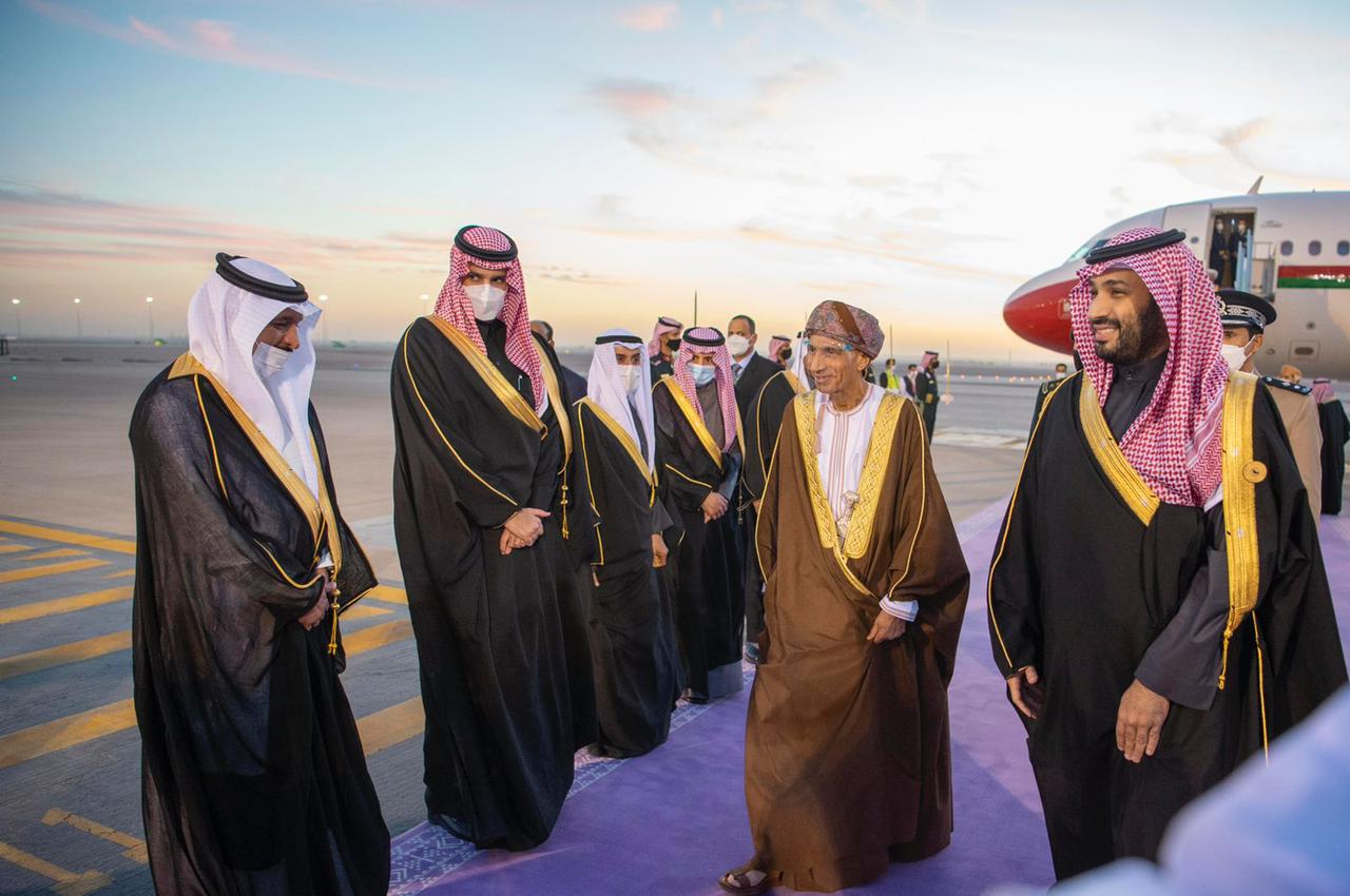استقبال الوفود المشاركة فى القمة الخليجية (1)