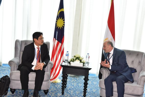  مساعد رئيس الرقابة الإدارية يلتقي رئيس مفوضية ماليزيا (2)