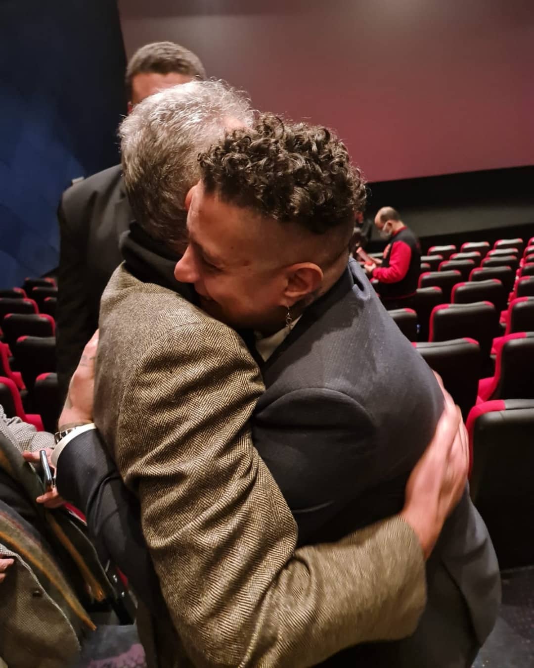 احضان بين الفيشاوي وحميدة