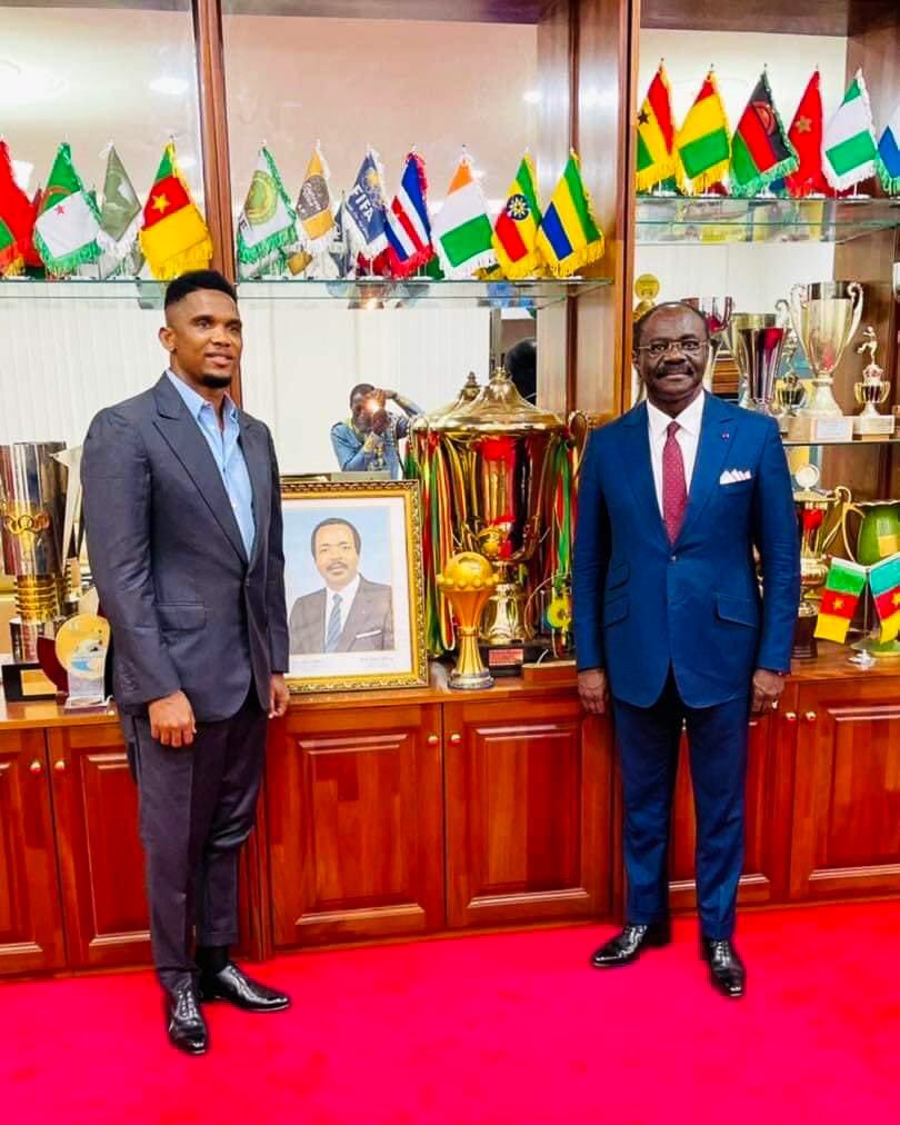 ايتو ووزير الرياضة في الكاميرون