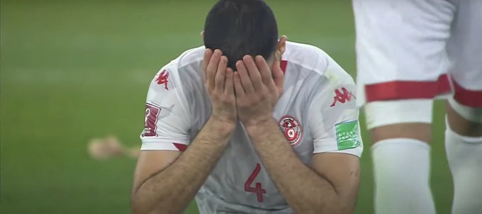 بكاء ياسين مرياح قبل خروجه من مباراة مصر وتونس للإصابة