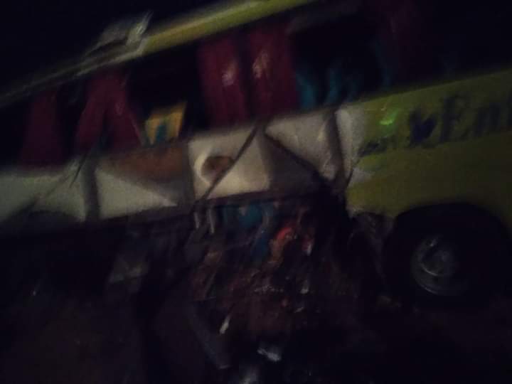 صور موقع حادث طريق أبو سمبل (1)