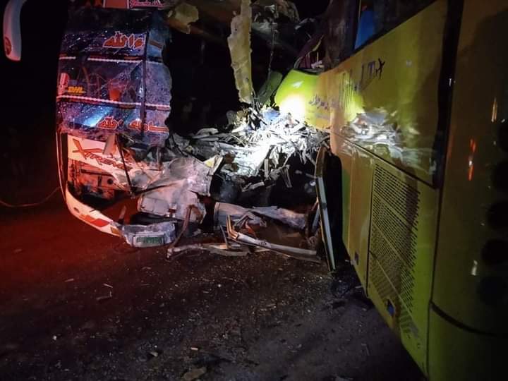 صور موقع حادث طريق أبو سمبل (5)