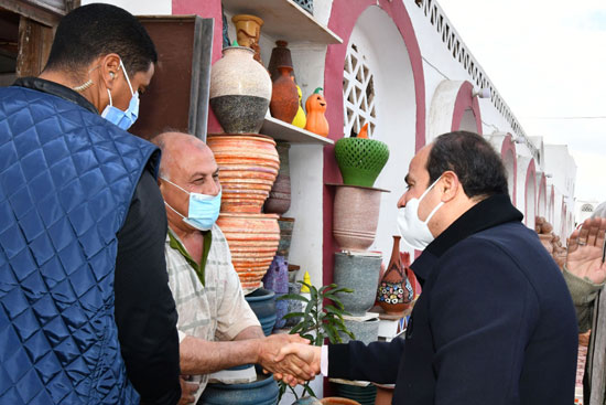 الرئيس السيسي يتفقد مشروع تطوير القاهرة التاريخية ومتابعة التنفيذ (8)