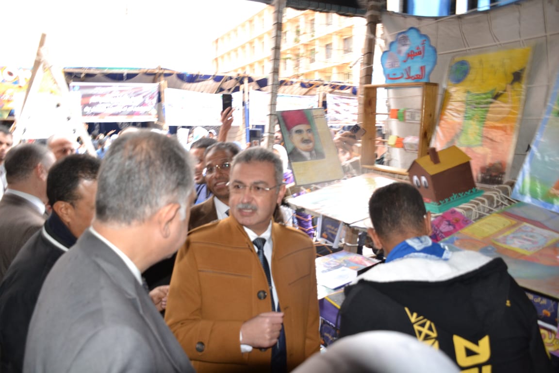 افتتاح فعاليات المعرض الكشفى السنوى لجوالى وجولات الجامعة (3)
