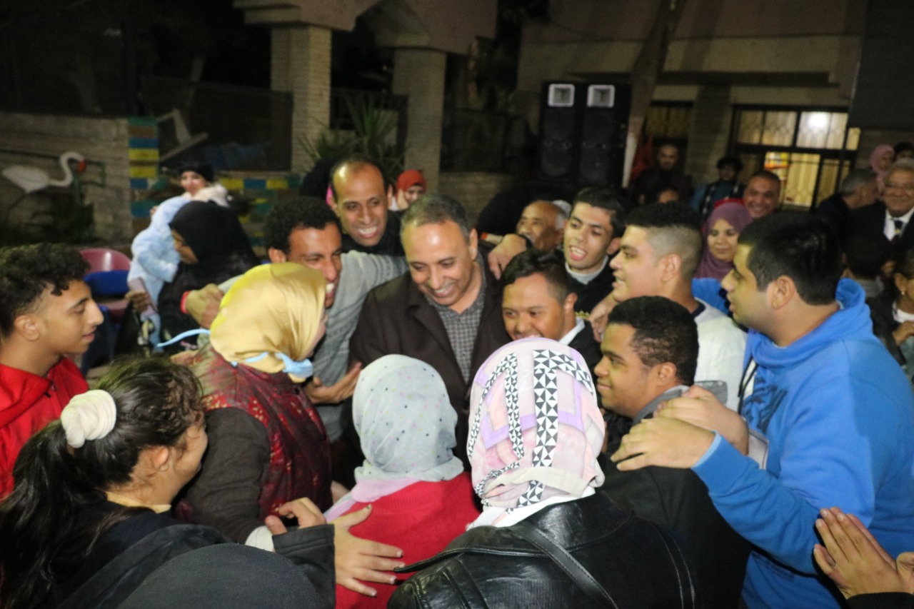 تيسير مطر ينظم احتفالية لذوي الهمم بالمصري القاهري (14)