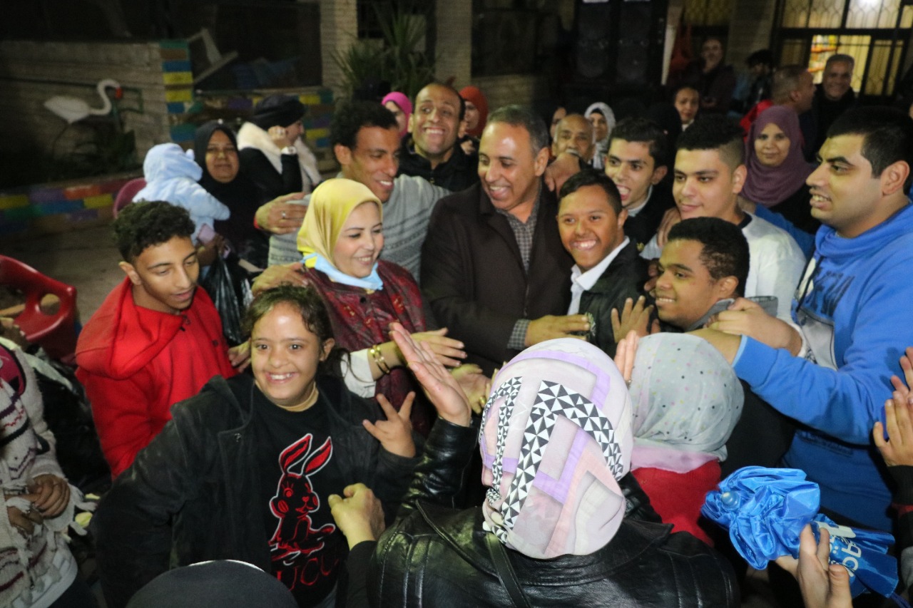 تيسير مطر ينظم احتفالية لذوي الهمم بالمصري القاهري (16)