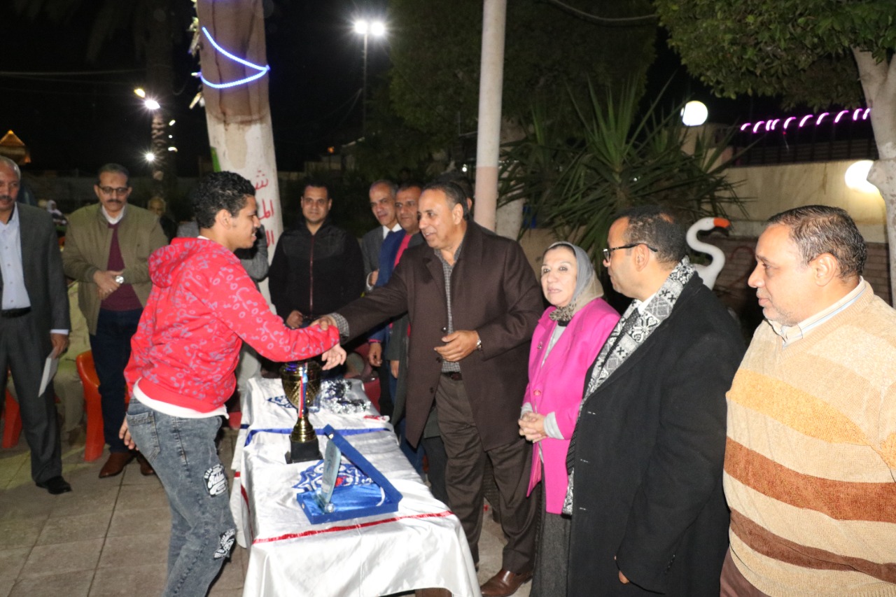 تيسير مطر ينظم احتفالية لذوي الهمم بالمصري القاهري (24)