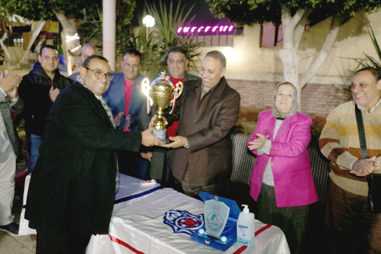 تيسير مطر ينظم احتفالية لذوي الهمم بالمصري القاهري (21)