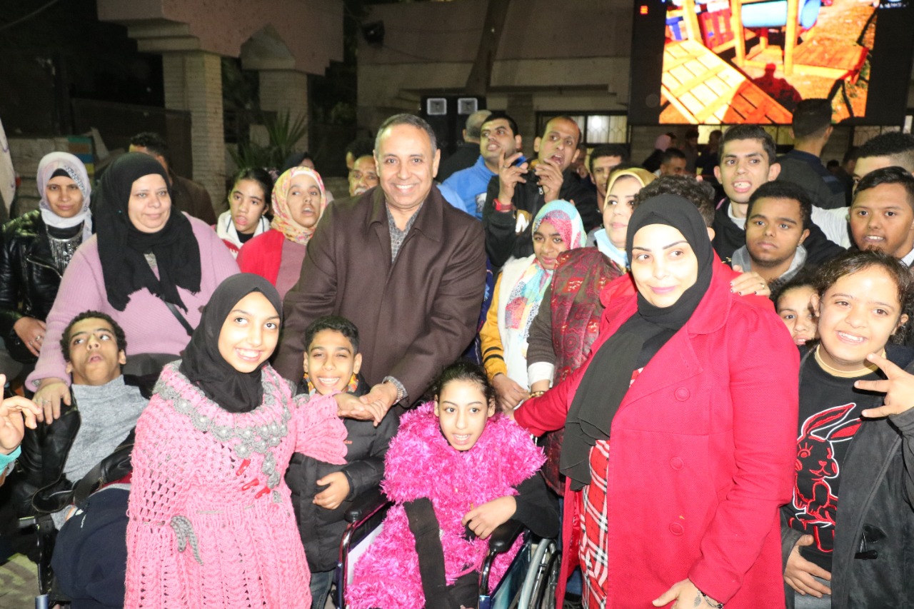 تيسير مطر ينظم احتفالية لذوي الهمم بالمصري القاهري (9)