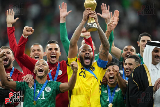 منتخب الجزائر الفائز بلقب كأس العرب
