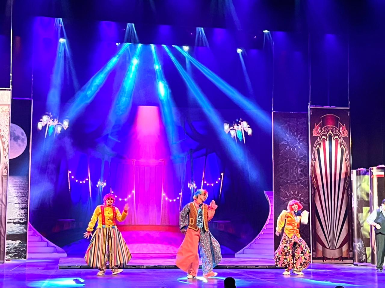 عرض  أكون  يختتم فاعليات مهرجان القاهرة الدولي للمسرح التجريبي (7)