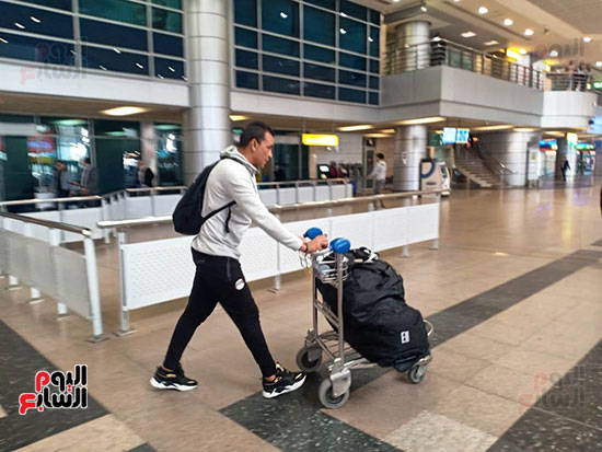 وصول بعثة المنتخب القاهرة قادمة من قطر ومغادرتهم صالة المطار (5)