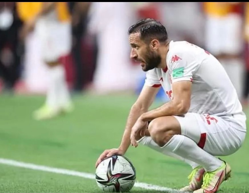 الحزن يغيم على علي معلول