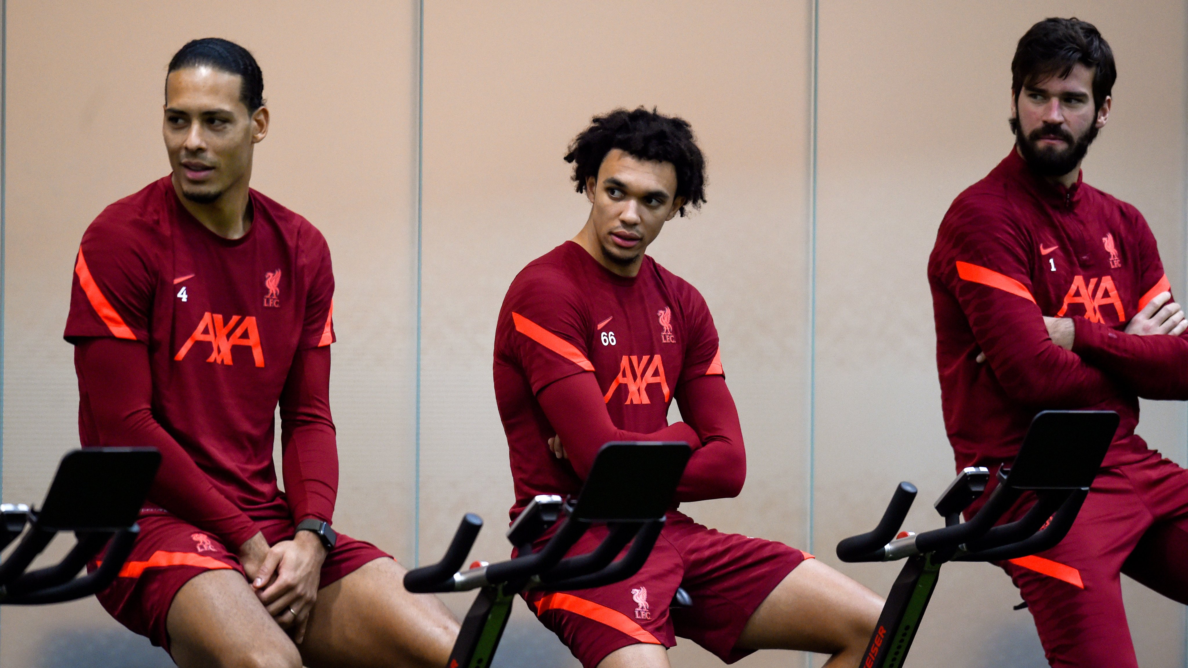 أليسون وفان دايك وأرنولد أليسون وفان دايك وأرنولد