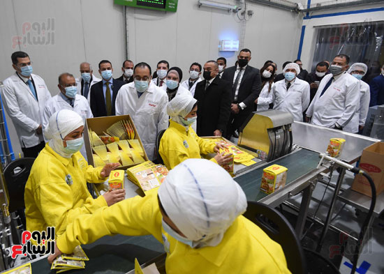 رئيس الوزراء يشهد افتتاح خطوط إنتاج جديدة بمصنع شركة نستلة مصر (15)
