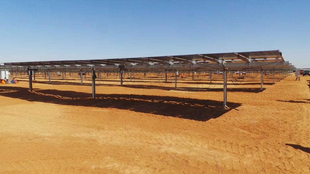 مشروع الطاقة الشمسية فى بنبان بأسوان (1)
