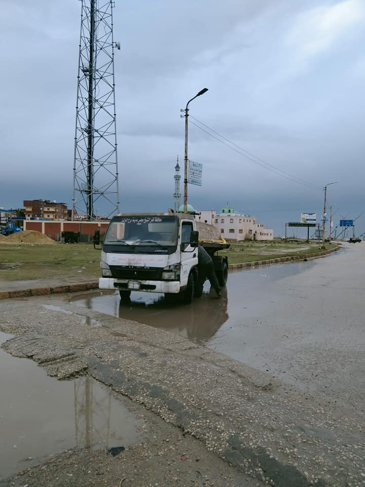 رفع مياه الامطار بمدينة ةالبرلس