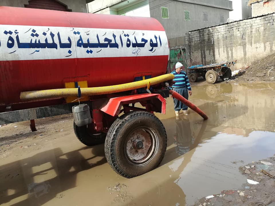 رفع مياه الامطار بقرية المنشأة بقلين