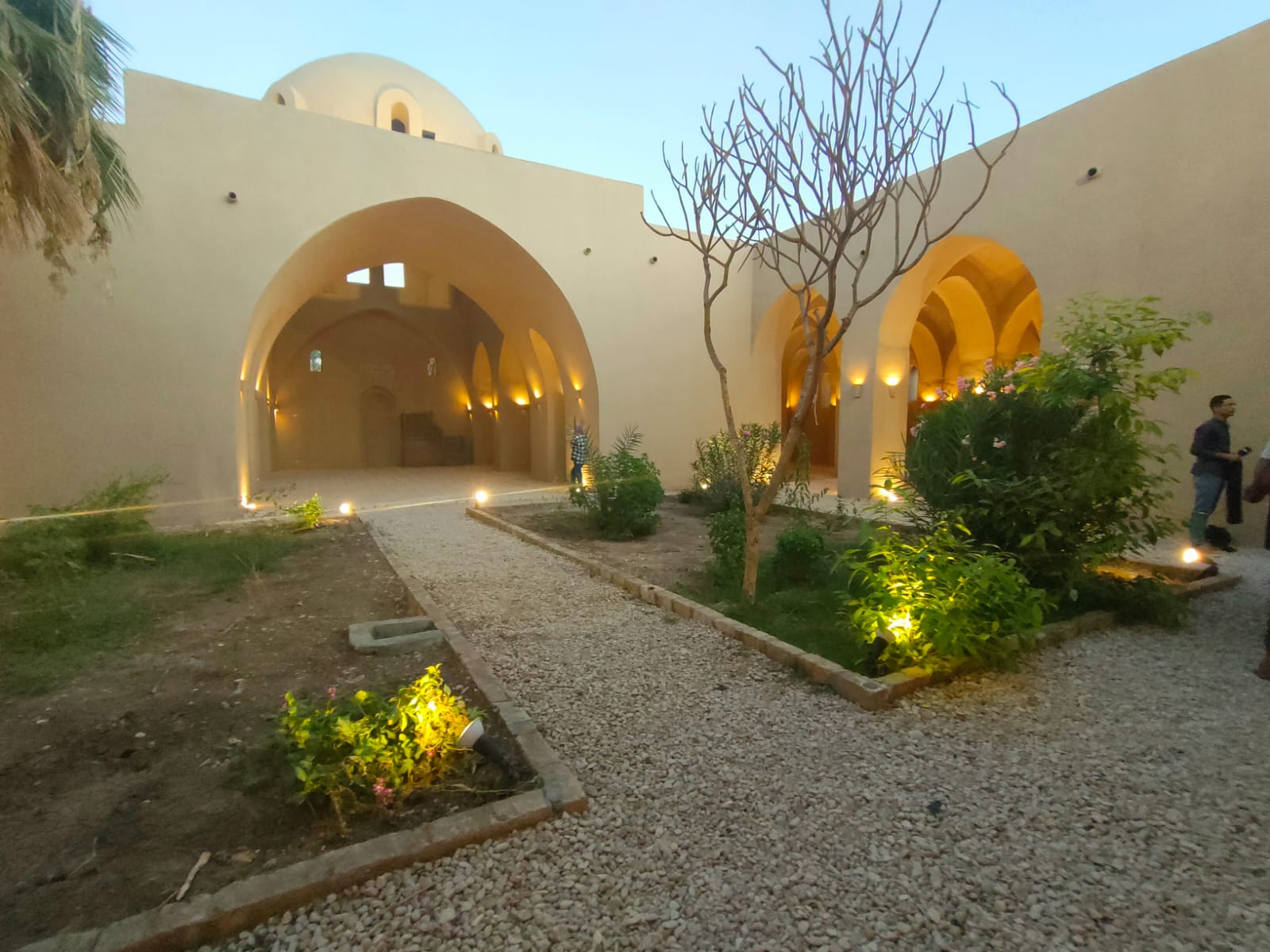 سحر وجمال مسجد حسن فتحى بعد تطويره