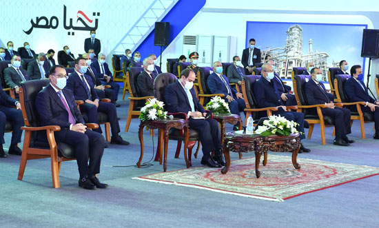 الرئيس السيسي يفتتح مشروعات تنموية عملاقة في الصعيد (9)
