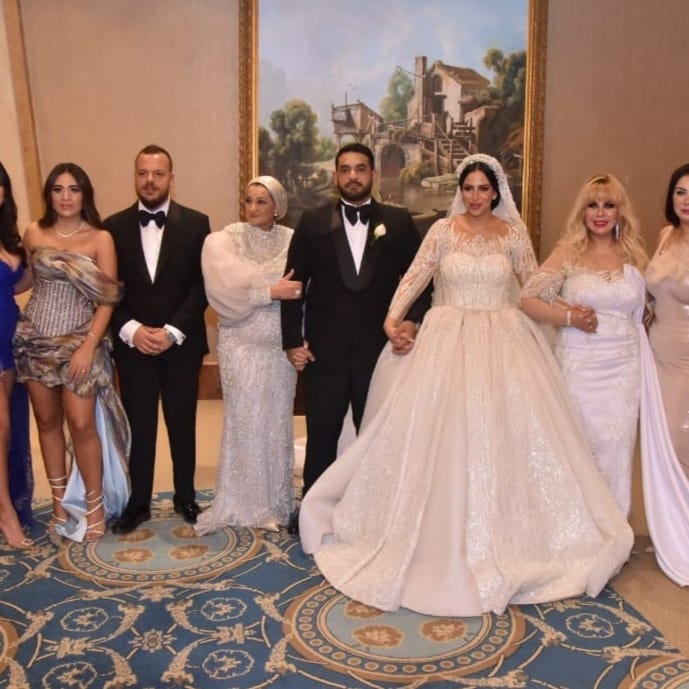 مني أوش أوش فى الفرح مني أوش أوش فى الفرح