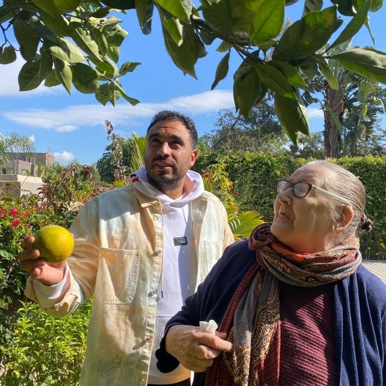 هشام عاشور ووالدة زوجته