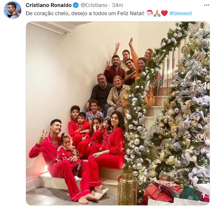 احتفال رونالدو بالكريسماس
