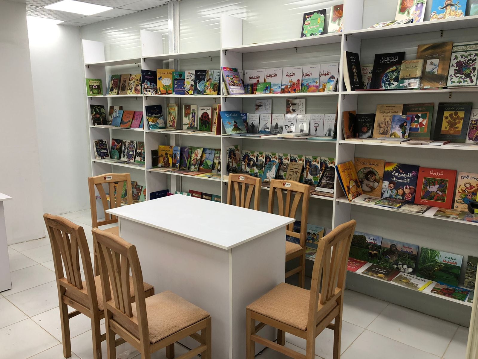 مكتبة حياة كريمة بقنا (6)