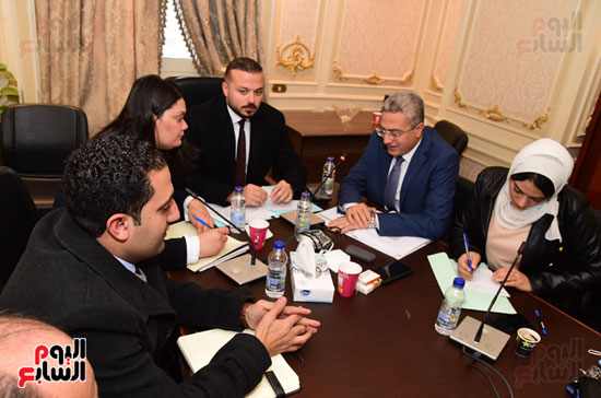  اجتماع لجنة المشروعات المتوسطة والصغيرة (4)