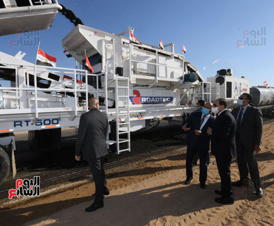الرئيس السيسي يشهد افتتاح مشروعات جديدة فى توشكى (33)