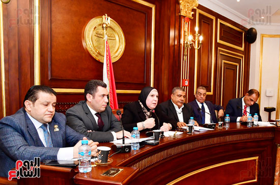 اجتماع لجنة الصناعة بمجلس النواب (12)