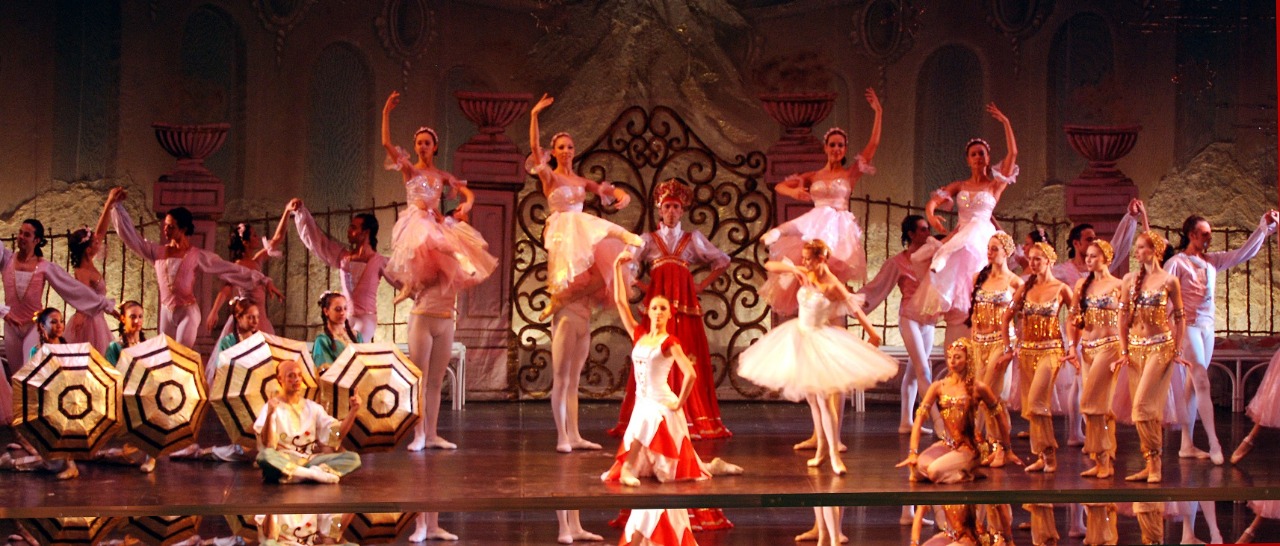 حفلات8 حفلات8